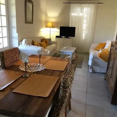 公寓 Le Clos Des Lilas, De Charme