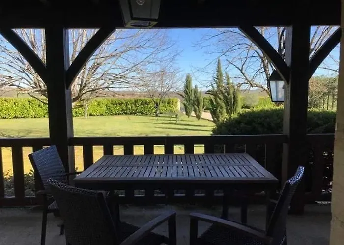 Le Clos Des Lilas, De Charme